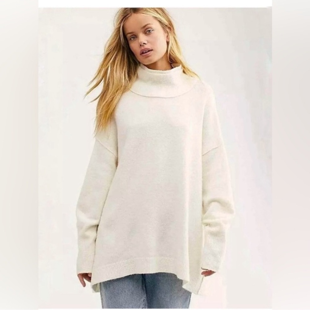 Free people sweater- size small